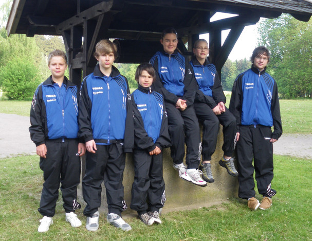 Die bayerischen Spieler beim Niedersachsen Grand Prix 2011: Marcel Kutzner, Dominik Fasching, Elias Grünwald, Elisabeth Schanzer, Anna Heeg und Marius Zaus (von links).