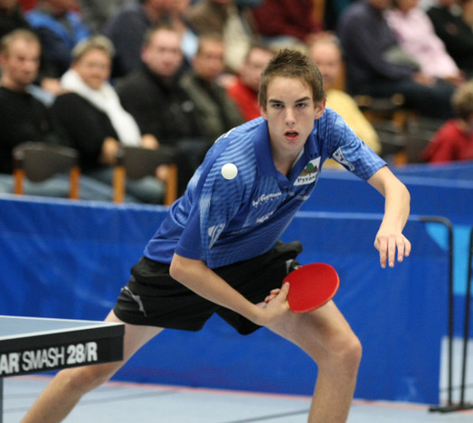 Der Jüngste war Wegbereiter des überraschenden Hilpoltsteiner Sieges im bayerischen Derby: Manuel Hoffmann glänzte mit zwei Siegen im hinteren Paarkreuz. Foto: Hilpoltsteiner Zeitung