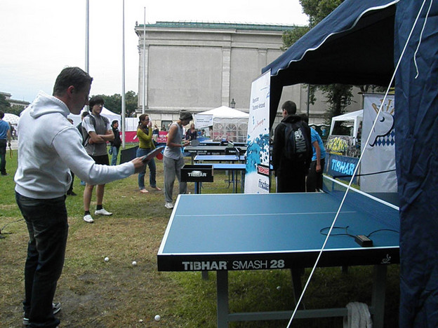 Sich mit der Technik messen - im Spiel gegen den Roboter