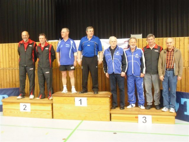 Einen Überraschungstitel landeten Hermann Derler (TSV Hohenbrunn-Riemerling/links) und Heinz Jaschkowitz (FT München-Blumenau/rechts) im Doppel der Senioren 65