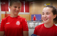 Bayerischer Rundfunk und Skispringerin Katharina Schmid besuchen ASV Martinszell