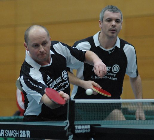 Rainer Schreiter (links) und Yevgenij Christ sind mit dem TTC Wohlbach in die Oberliga aufgestiegen und wollen auch dort gut mitmischen