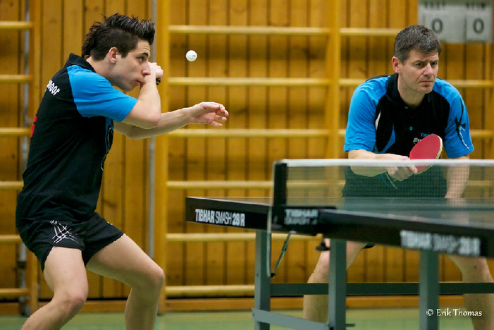 In der Oberliga Süd möchte sich Aufsteiger SV DJK Kolbermoor etablieren. Youngster Matthias Schmid (links) und der erfahrene Thomas Wetzel wollen für den Klassenerhalt sorgen (Foto: Erik Thomas).