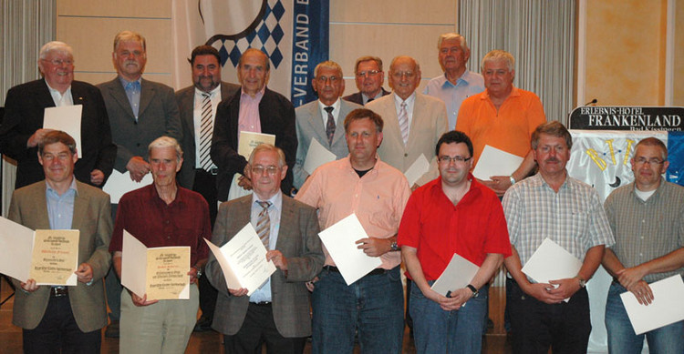 Die mit BLSV-Ehrennadeln geehrten Fachwarte.