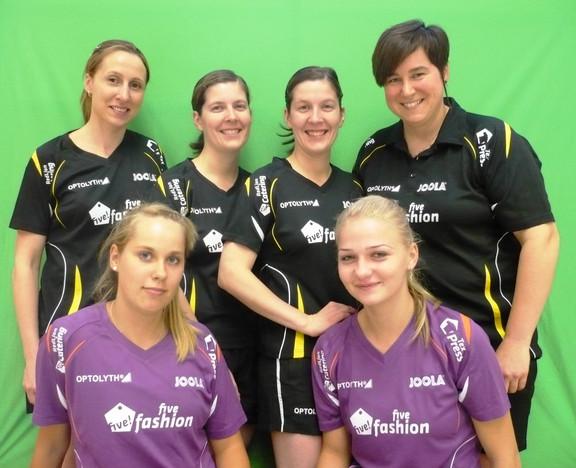 Das Sextett des TTC Optolyth Wendelstein. Hintere Reihe v.l.: Larisa Stancu, Svenja Weikert, Jessika Weikert, Andrea Schiel; Vorne v.l.: Egle Stuckyte und Andreea Dodean. Foto: TTC Optolyth Wendelstein