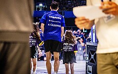 Hand in Hand mit den Profis: Einlaufkinder für das Pokal Grand Opening in Nürnberg gesucht