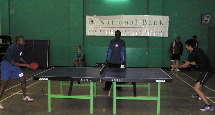 Endspiel der Nairobi Open zwischen Pascal Mutinda und David Michler.