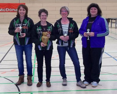 Monika Dietrich (2te v.l.) dominierte auch die Bayerischen Seniorenmeisterschaften 2014. Fotos: TV Ochsenfurt