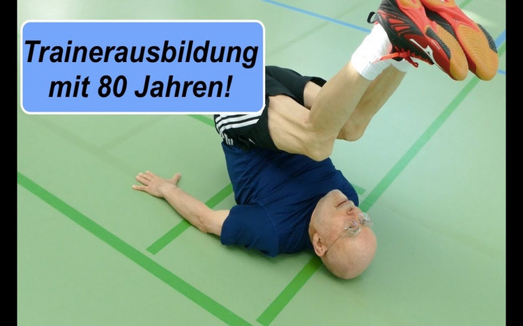 Mit 80 Jahren zum Tischtennis-Trainer 